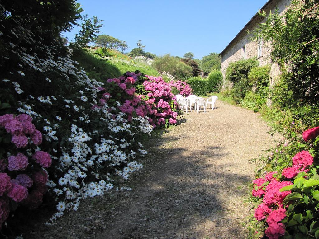 Gite De La Ferme De La Cour Crasville  Kültér fotó
